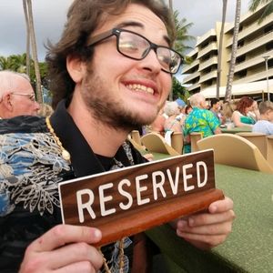 Meet your Posher, Alex